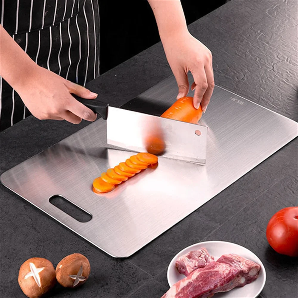 Tagliere in acciaio inossidabile AISI 316 da cucina, utilizzabile su entrambi i lati, ideale per impastare, tagliere verdura, frutta, carne e pesce.